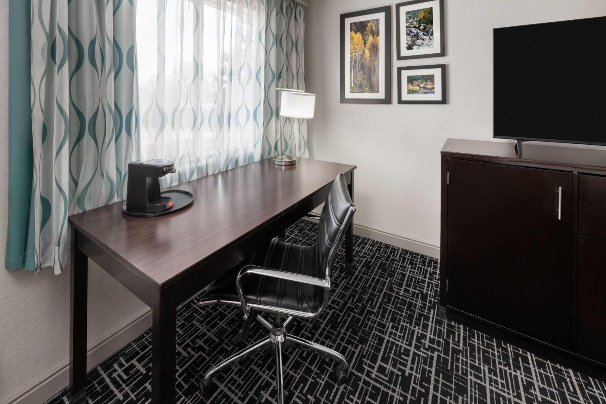 La Quinta Inn & Suites By Wyndham Fort Collins, Colorado Екстер'єр фото